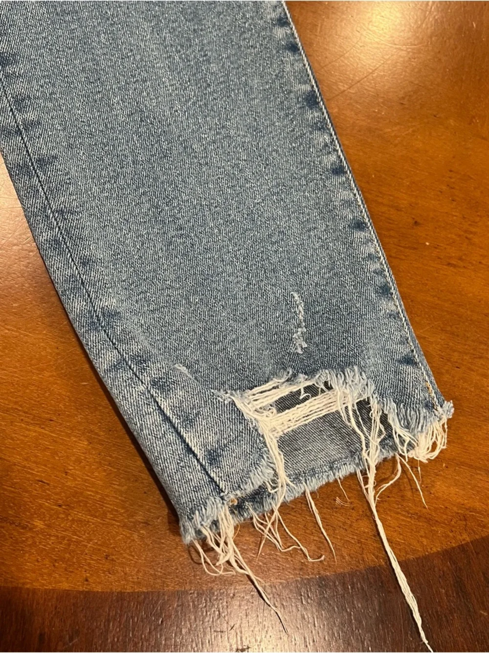 Good‎ American Good Legs Skinny Cropped Jeans Light Blue 8/29 Chewed Hem Denim